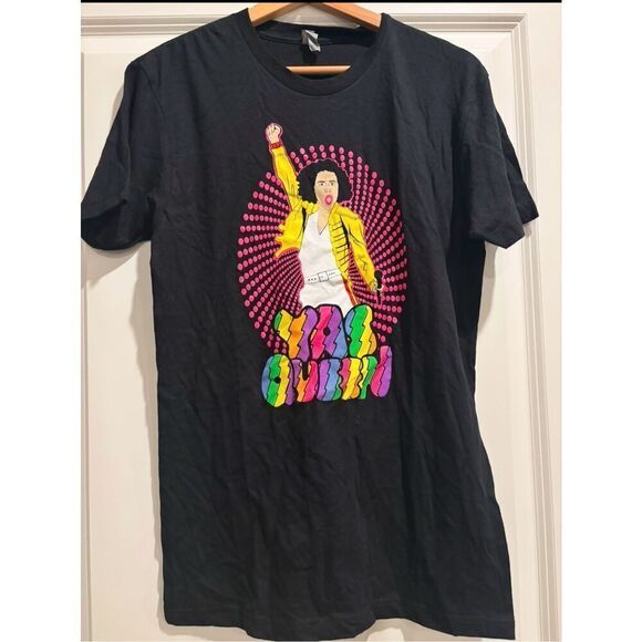 Yas Queen T-shirt size Small - Picture 1 of 2
